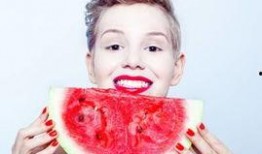 西瓜妹妹吃瓜视频,揭秘瓜界风云，笑料横生